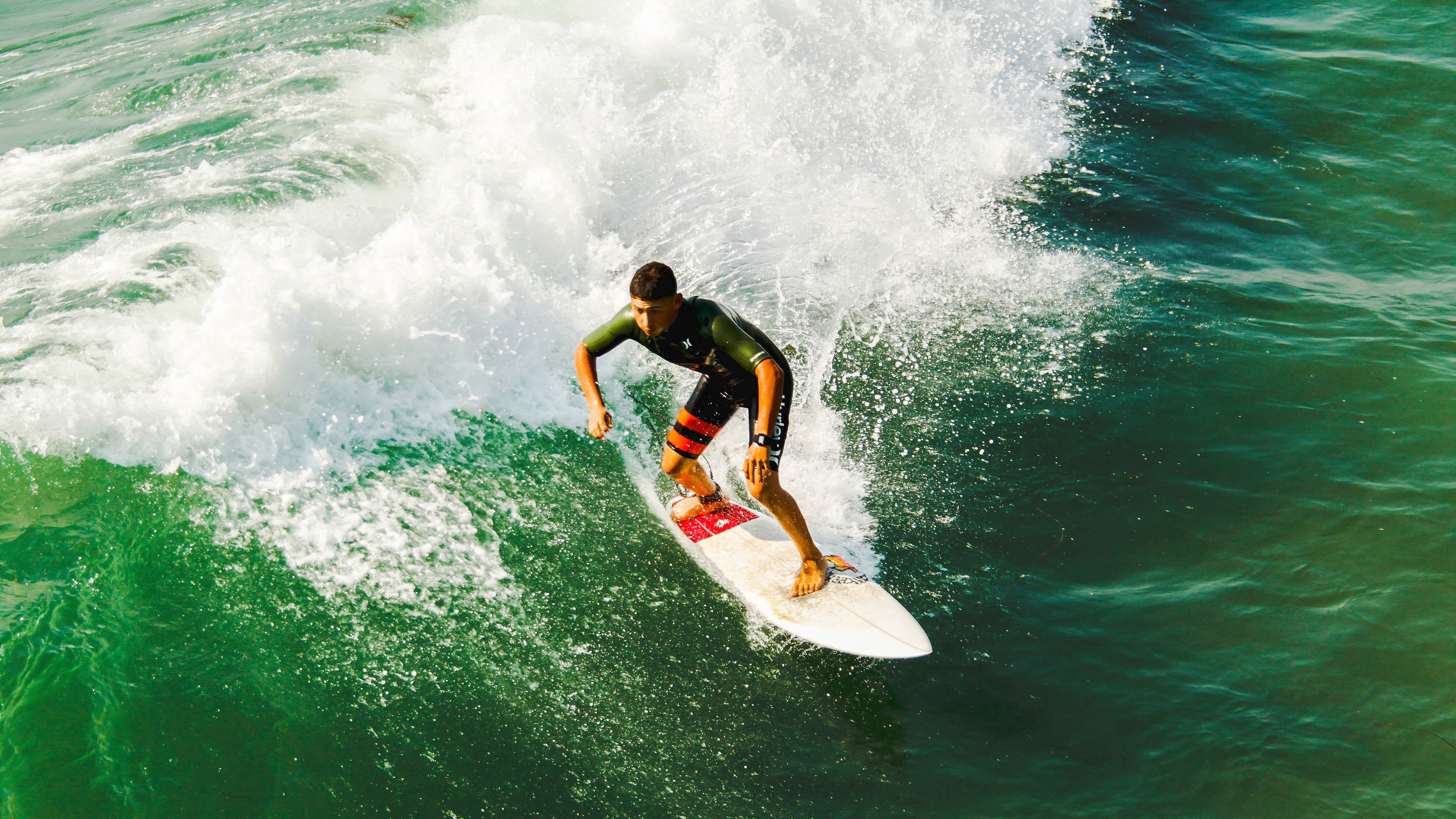 球队核心在赛后采访中坦言比赛强度远超预期全队拼尽全力,足球球队核心